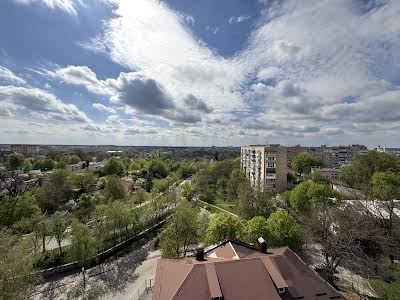 квартира за адресою Театральна, 21