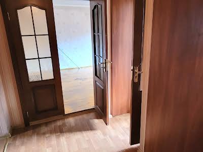 квартира за адресою Крошенська вул., 8