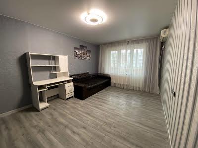 квартира за адресою Тополя-3 вул., 1