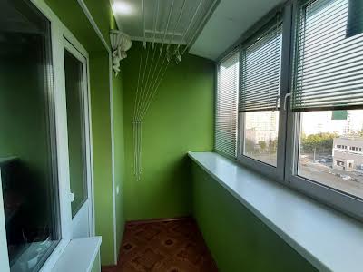 квартира по адресу Драгоманова ул., 5