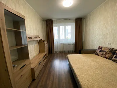 квартира по адресу Кулика і Гудачека ул. (Макарова), 6