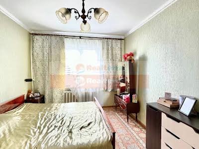 квартира за адресою Григоренка Петра просп., 16