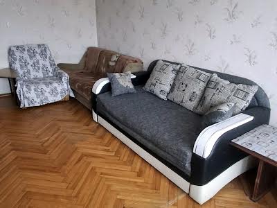квартира по адресу Червоной Калины просп. (Владимира Маяковского), 18