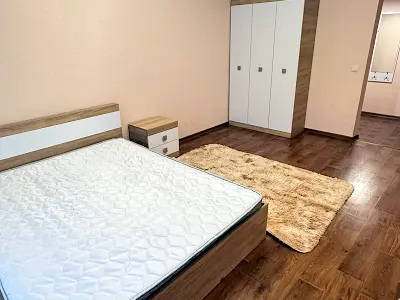 квартира за адресою Ревуцького вул., 54а