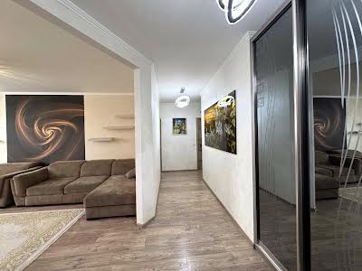 квартира за адресою Бориса Гмирі вул., 4