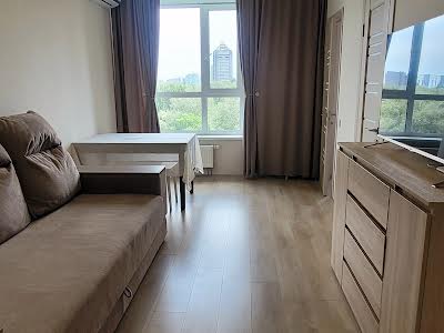 квартира за адресою Олени Теліги вул., 25