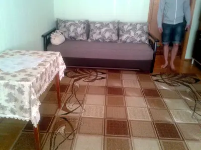 квартира по адресу Ревуцкого ул., 17-Б