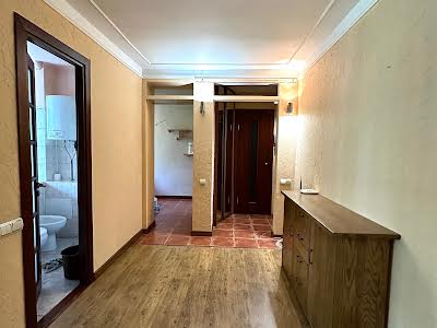 квартира за адресою Генерала Генадія Воробйова вул. (Курська), 22
