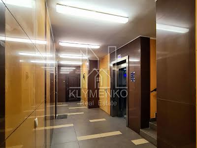 квартира за адресою Регенераторна вул., 4