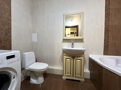 квартира за адресою Академіка Амосова вул., 6