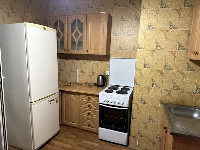 квартира за адресою Олени Пчілки вул., 4