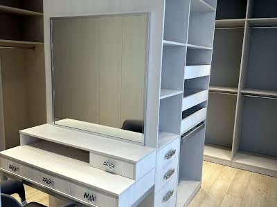 квартира за адресою Драгомирова, 14