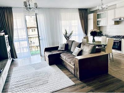 квартира за адресою Джерельна, 79