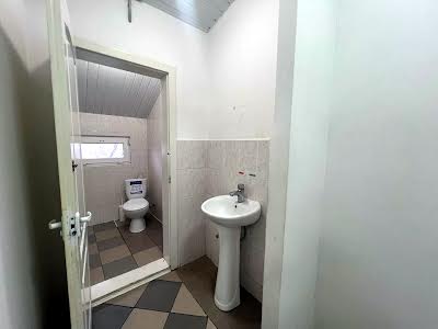 комерційна за адресою Юності вул., 120