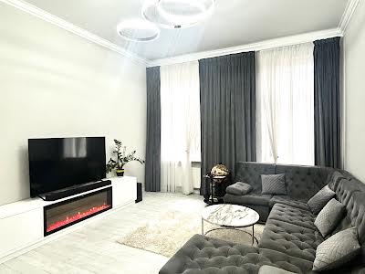 квартира за адресою Устима Кармалюка вул., 2