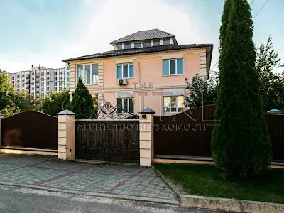 дом по адресу Вишнева, 1