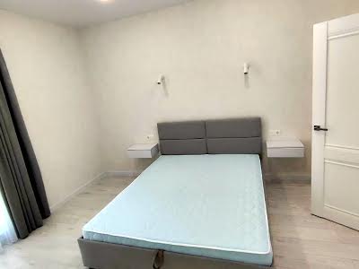 квартира за адресою Краснова вул., 3