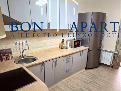 квартира за адресою Миколи Гулака вул., 4
