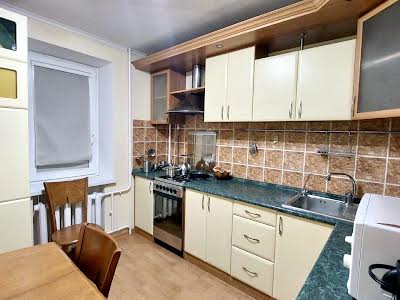 квартира за адресою Академіка Корольова вул., 20