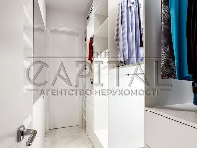 квартира по адресу Василия Тютюнника ул. (Анрі Барбюса), 37/1