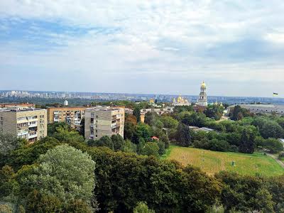 квартира за адресою Київ, Михайла Омеляновича-Павленка вул. (Суворова), 11