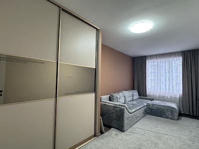 квартира за адресою Височана вул., 18