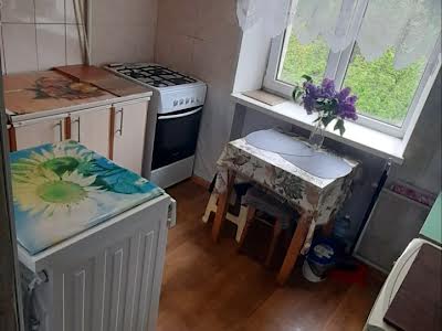 квартира за адресою Олексія Вадатурського вул. (Маршала Малиновського), 71