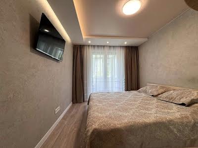 квартира за адресою Героїв просп., 19