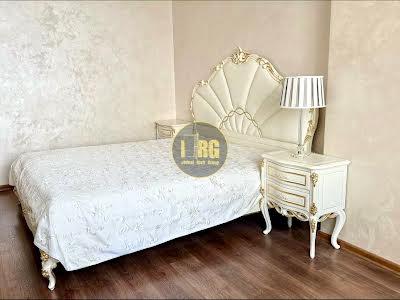 квартира за адресою Київ, Євгена Коновальця вул. (Щорса), 32-Г
