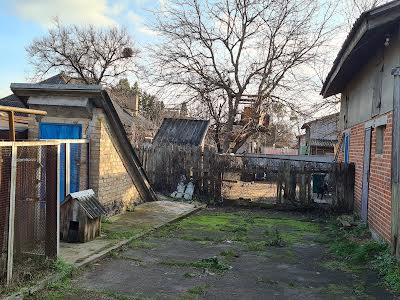 дом по адресу с. Блиставица, Центральна