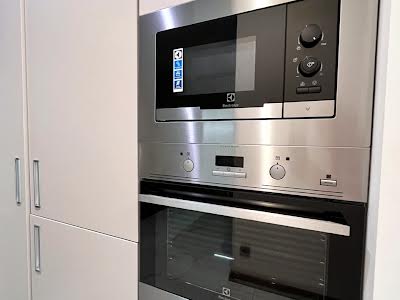 квартира за адресою Драгоманова вул., 2-Б