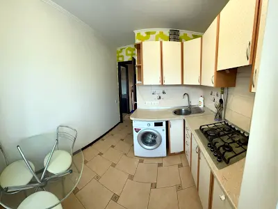 квартира за адресою Білоруська вул., 15а