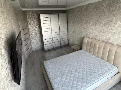 квартира за адресою Драгоманова вул., 10