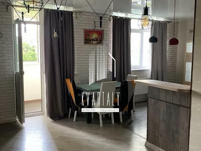 квартира за адресою Воскресенська, 16А