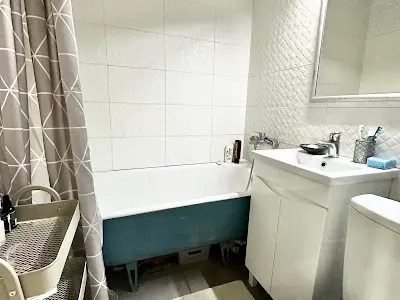 квартира за адресою Романа Ратушного вул. (Волгоградська), 3
