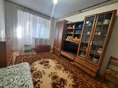 квартира за адресою Космонавтів вул., 27/3