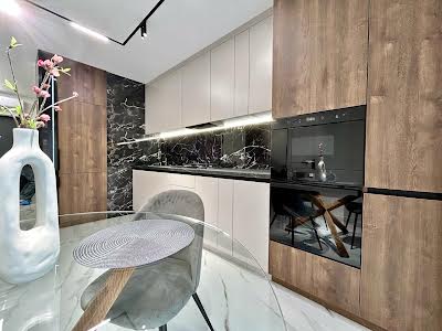 квартира по адресу Крайковского ул., 8