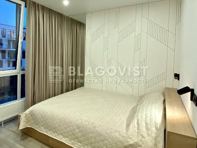 квартира за адресою Салютна вул., 2к8