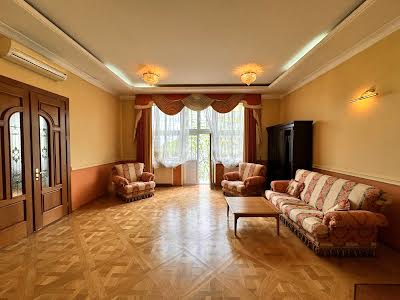 квартира по адресу Новаковского ул., 8