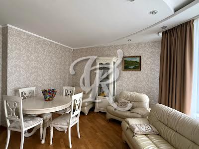квартира за адресою Дніпровська набережна вул., 19-А