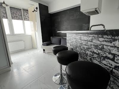 квартира за адресою Зелена вул., 115д