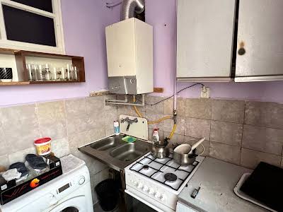 квартира за адресою Роксоляни вул., 6
