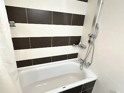 квартира за адресою Дніпровська набережна вул., 1