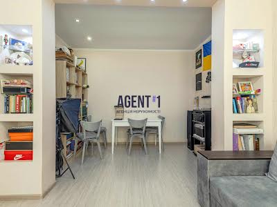 квартира за адресою Печерська вул., 24