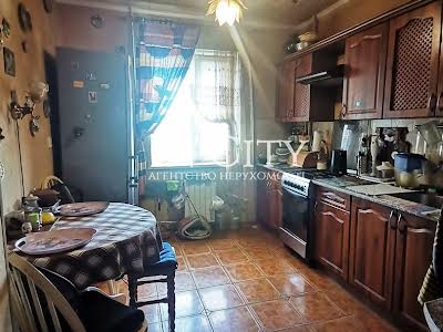 квартира за адресою Каштанова вул., 5