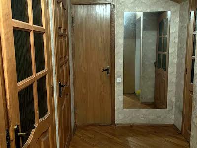квартира по адресу Николая Ушакова ул., 2