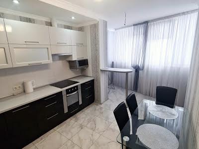 квартира за адресою Ревуцького вул., 7в