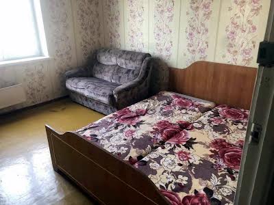 квартира за адресою Ревуцького вул., 25