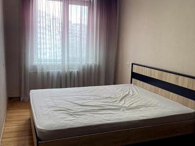 квартира за адресою Юрія Литвинського вул. (Російська), 58-А