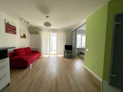 квартира за адресою Саксаганського вул., 7